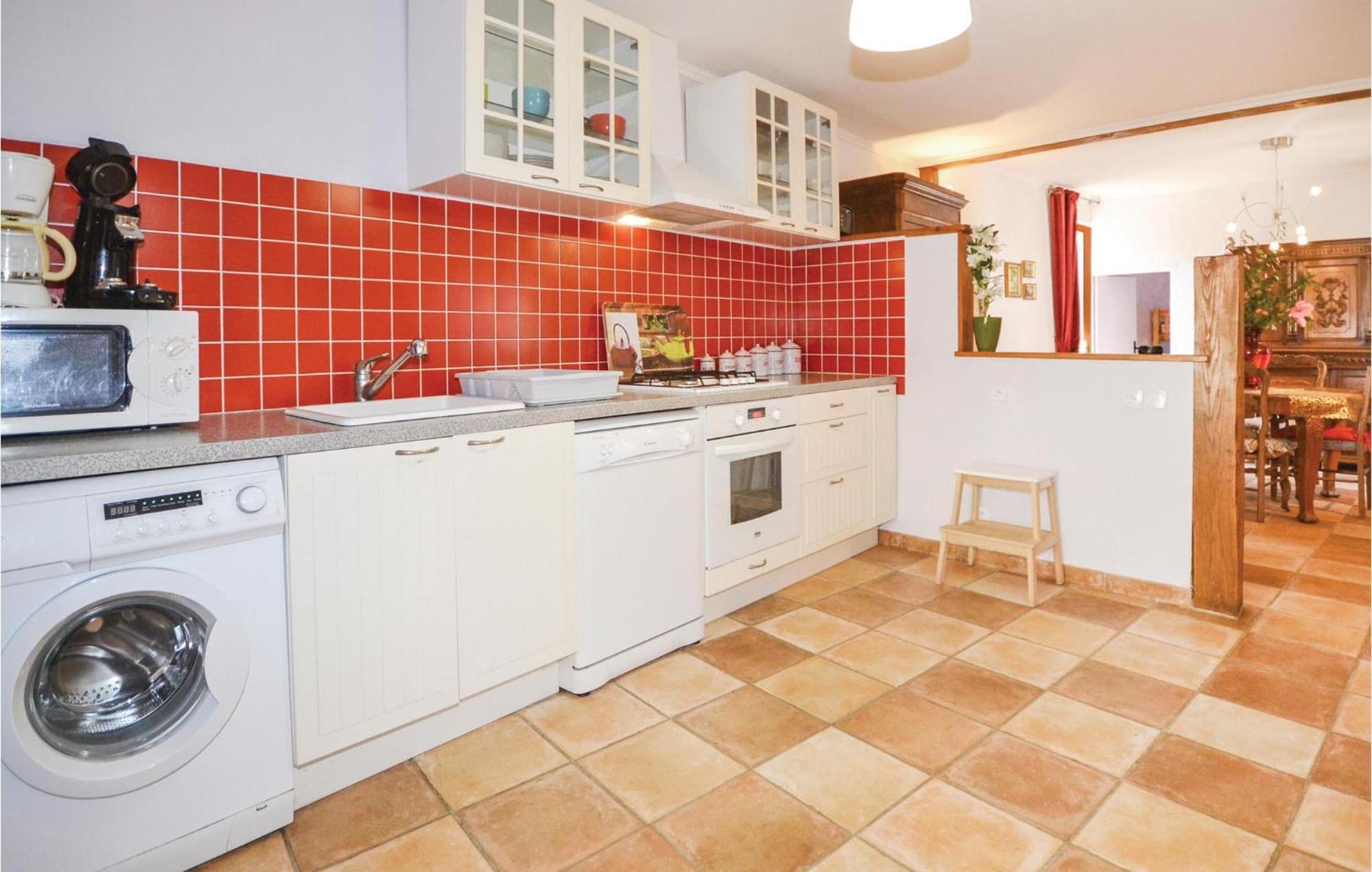 2 Bedroom Nice Apartment In Les Salles-Du-Gardon Soustelle Exterior photo