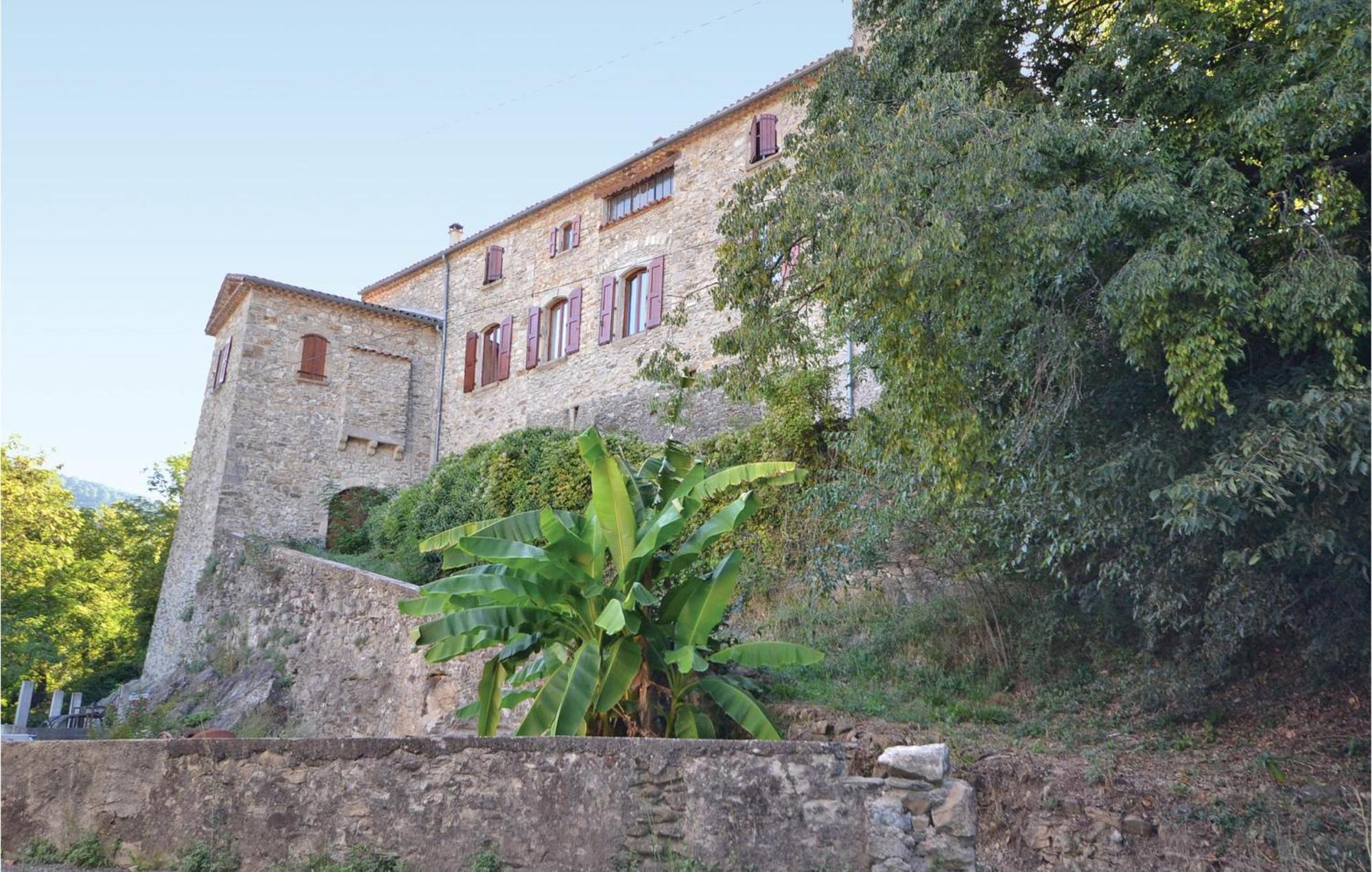 2 Bedroom Nice Apartment In Les Salles-Du-Gardon Soustelle Exterior photo