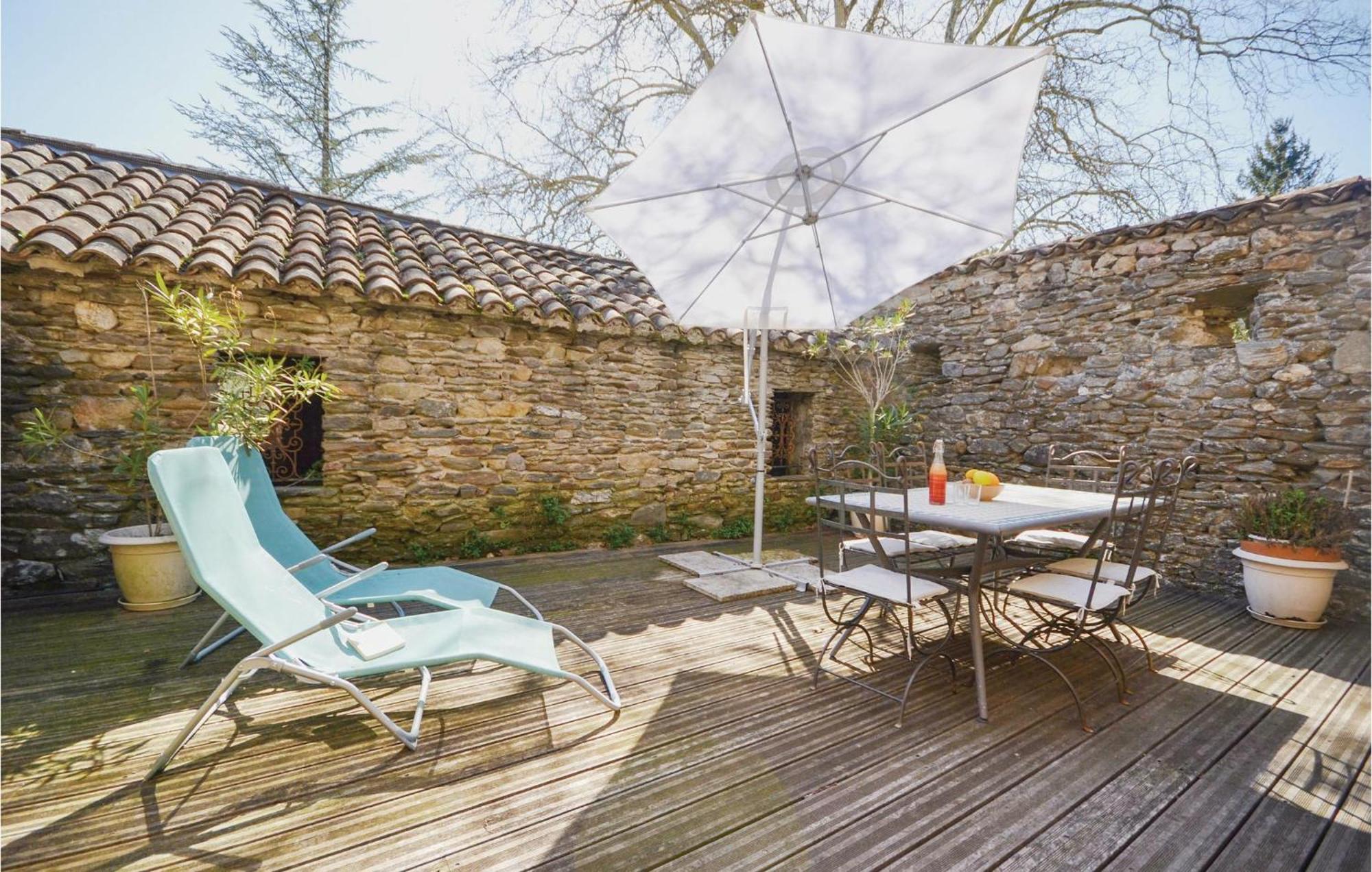 2 Bedroom Nice Apartment In Les Salles-Du-Gardon Soustelle Exterior photo
