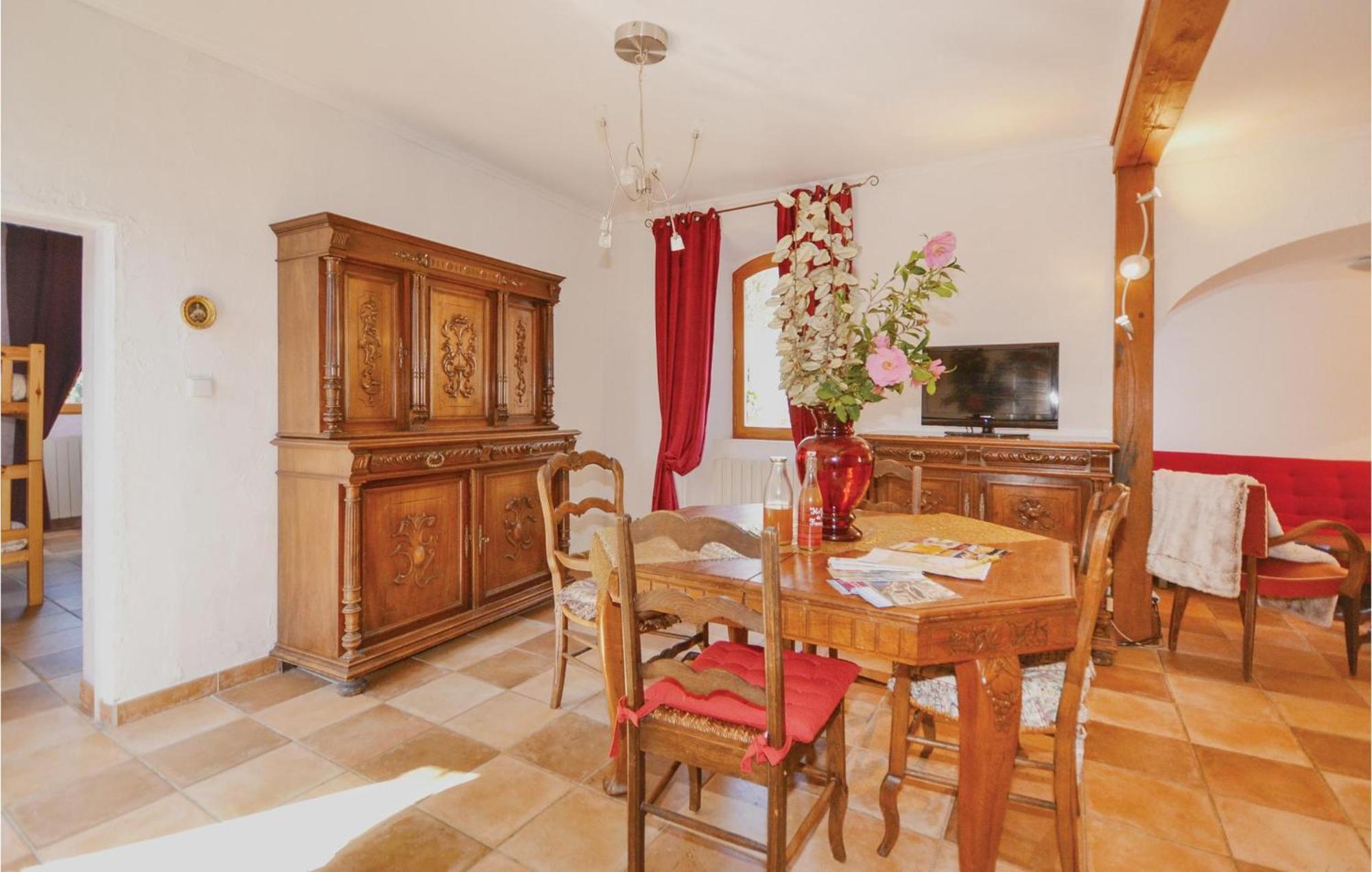 2 Bedroom Nice Apartment In Les Salles-Du-Gardon Soustelle Exterior photo